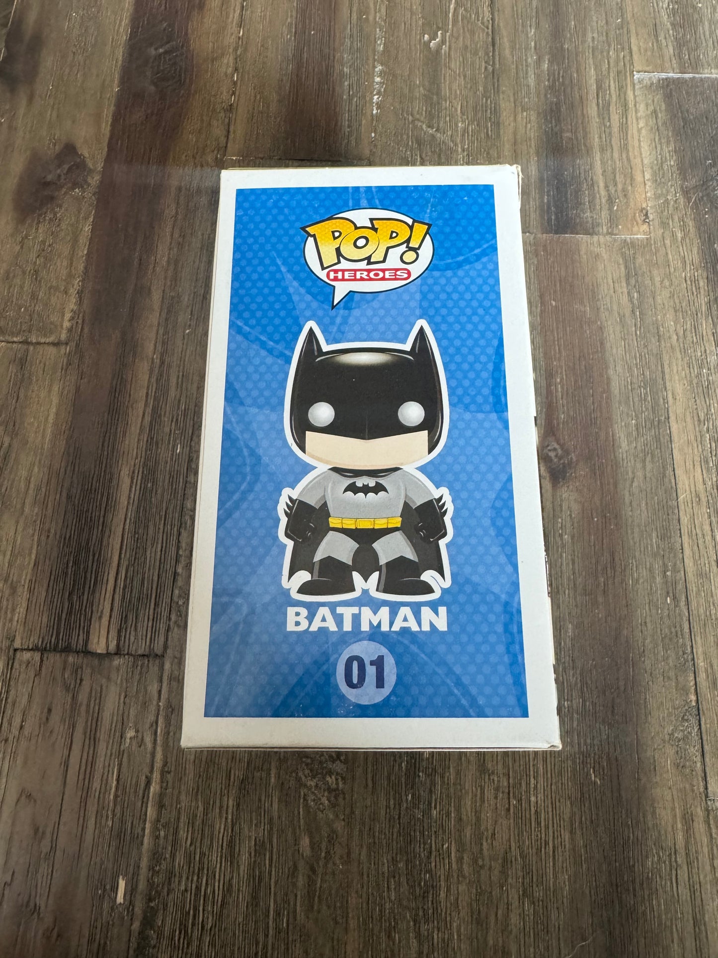 Batman Funko POP #01 Error Yellow Logo DC Universe