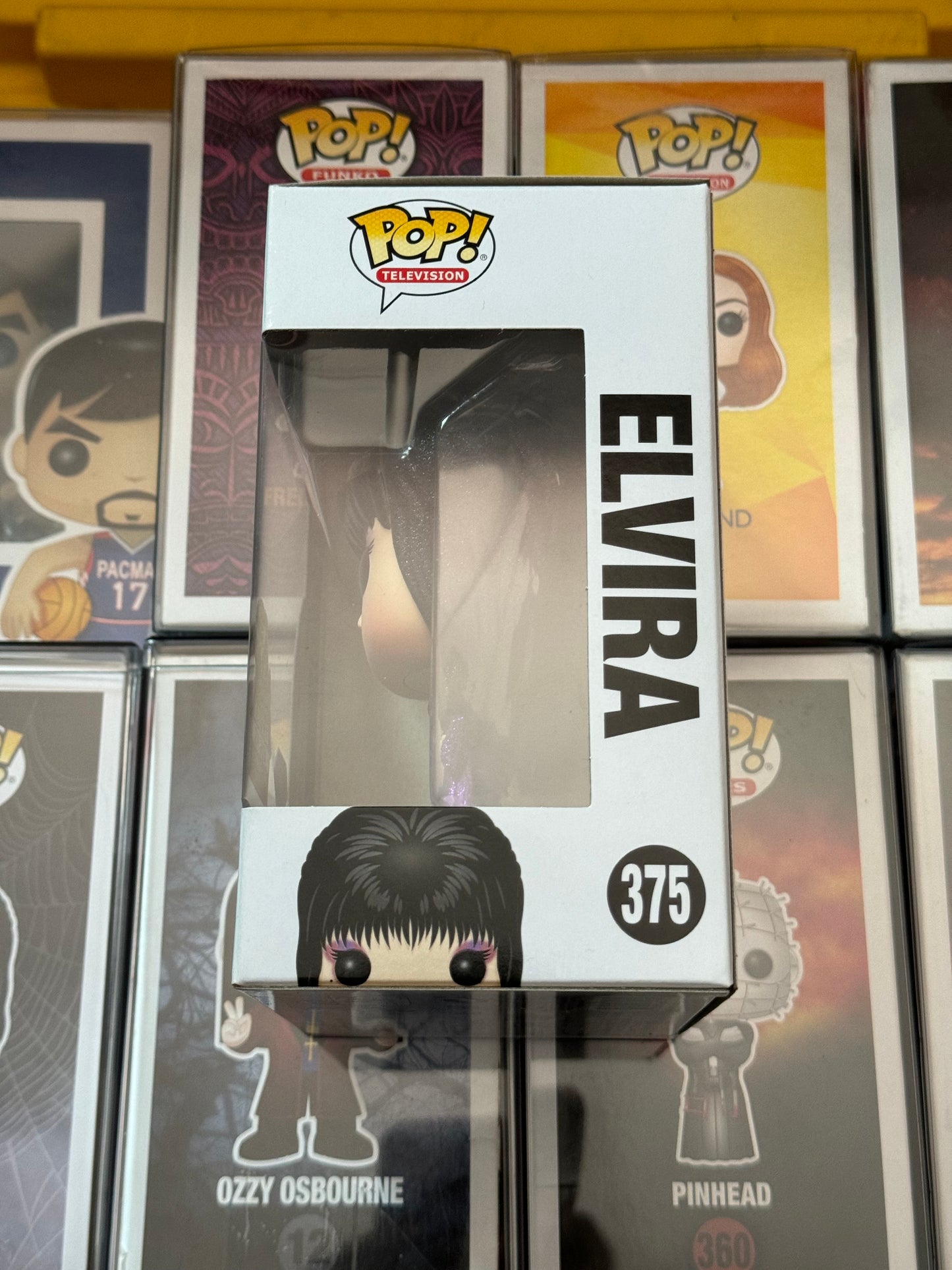 Elvira Funko Pop #375 Queen Of Halloween 2500 Piece Diamond Collection