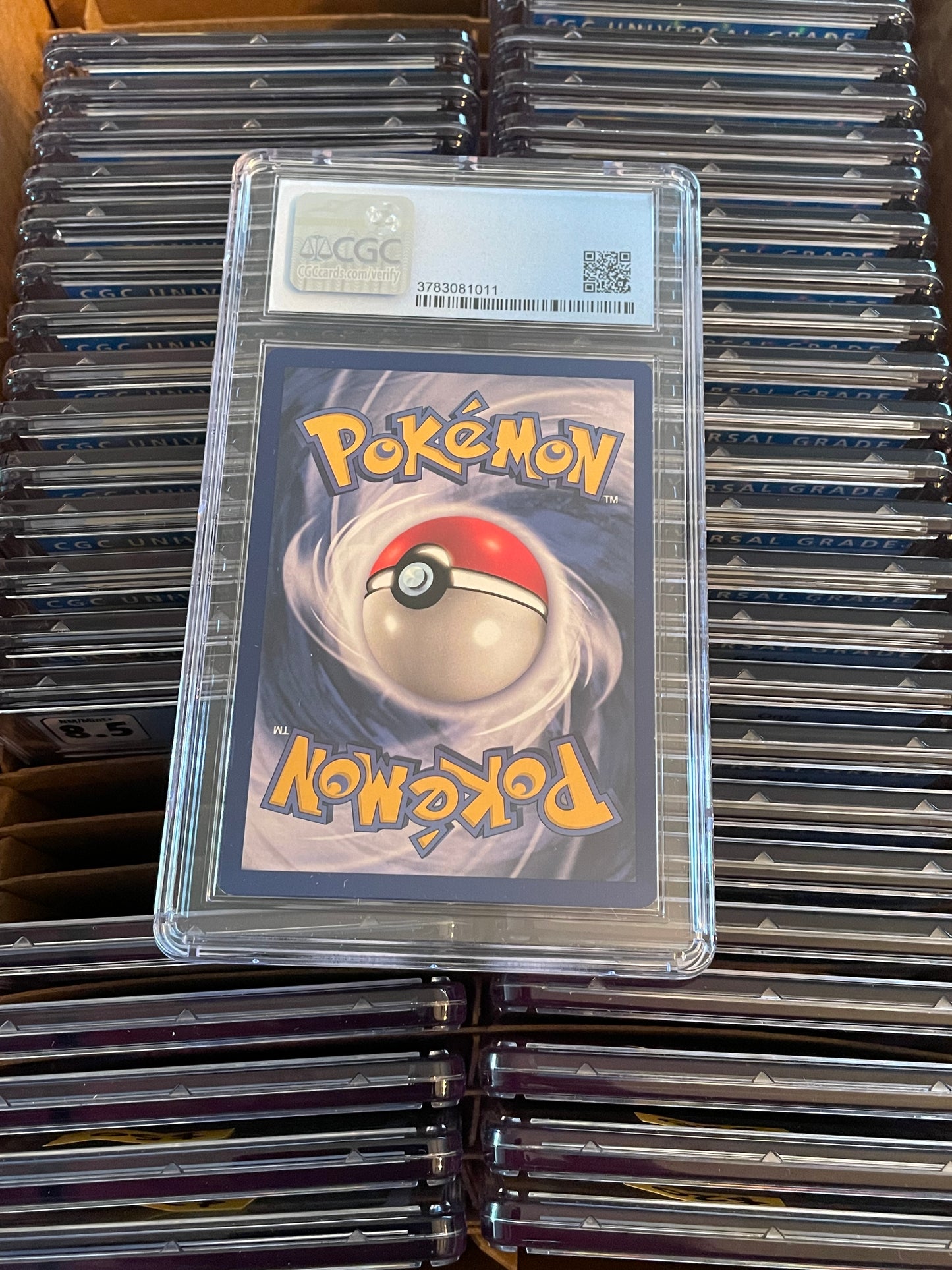 Charmander Base Set 46/102 Shadowless Pokémon (1999) CGC 8.5